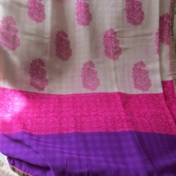 Elegant Georgette Saree in Purple, Pink & Cream | Zari Motif Print | Soft & Ligh - Picture 12 of 12